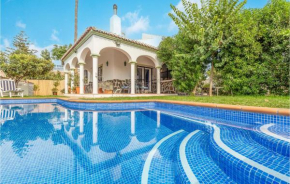 Nice home in Vélez Málaga with Outdoor swimming pool, WiFi and 3 Bedrooms, Algarrobo